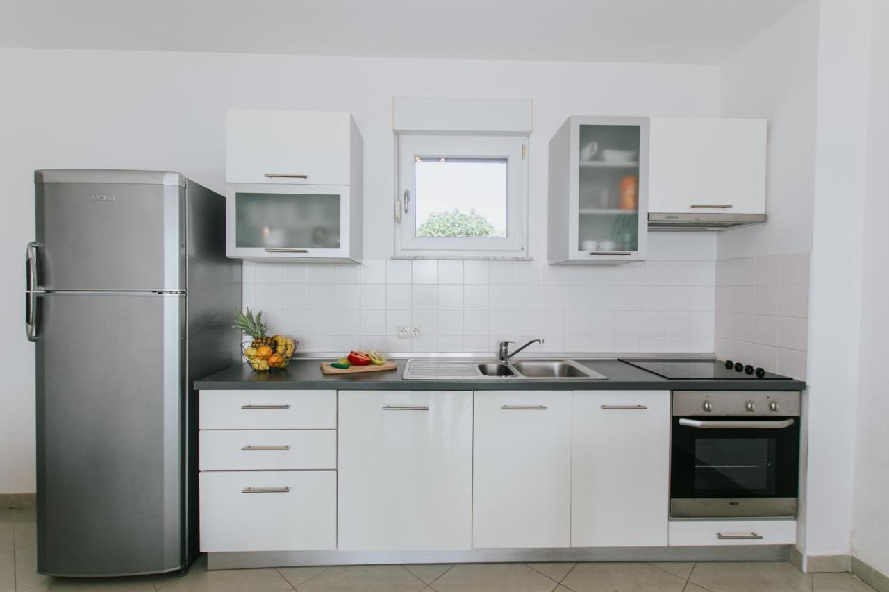 Апартаменти Apartman Sunny Трогір Екстер'єр фото
